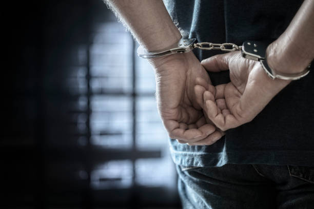 Arrestan a Miembro Dominicano de ''Latin Kings'' por Homicidio en Milán
