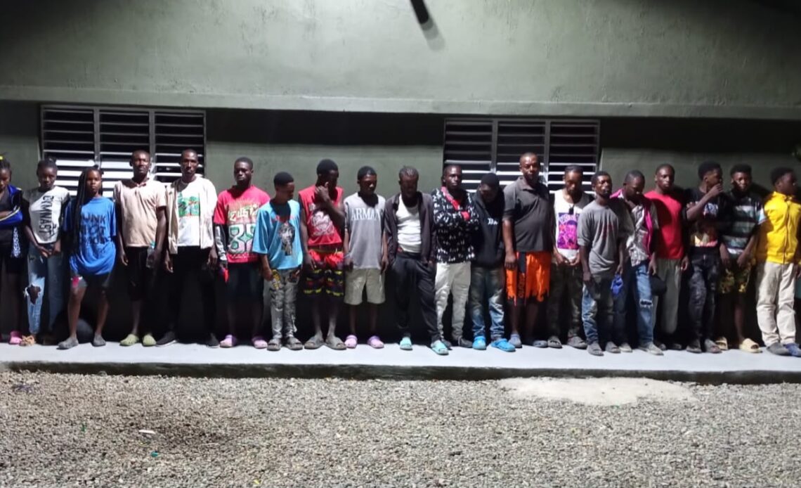 Detenidos 37 migrantes indocumentados en tres provincias fronterizas