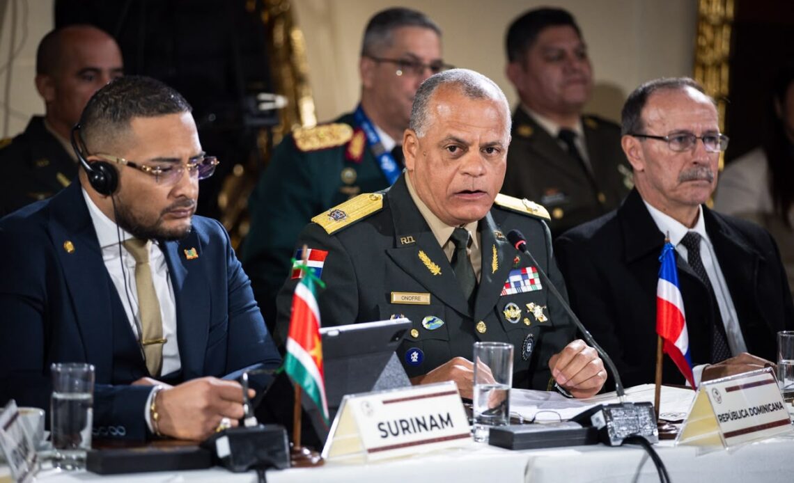 Ministro de Defensa de República Dominicana Subraya Cooperación Regional en Conferencia de las Américas
