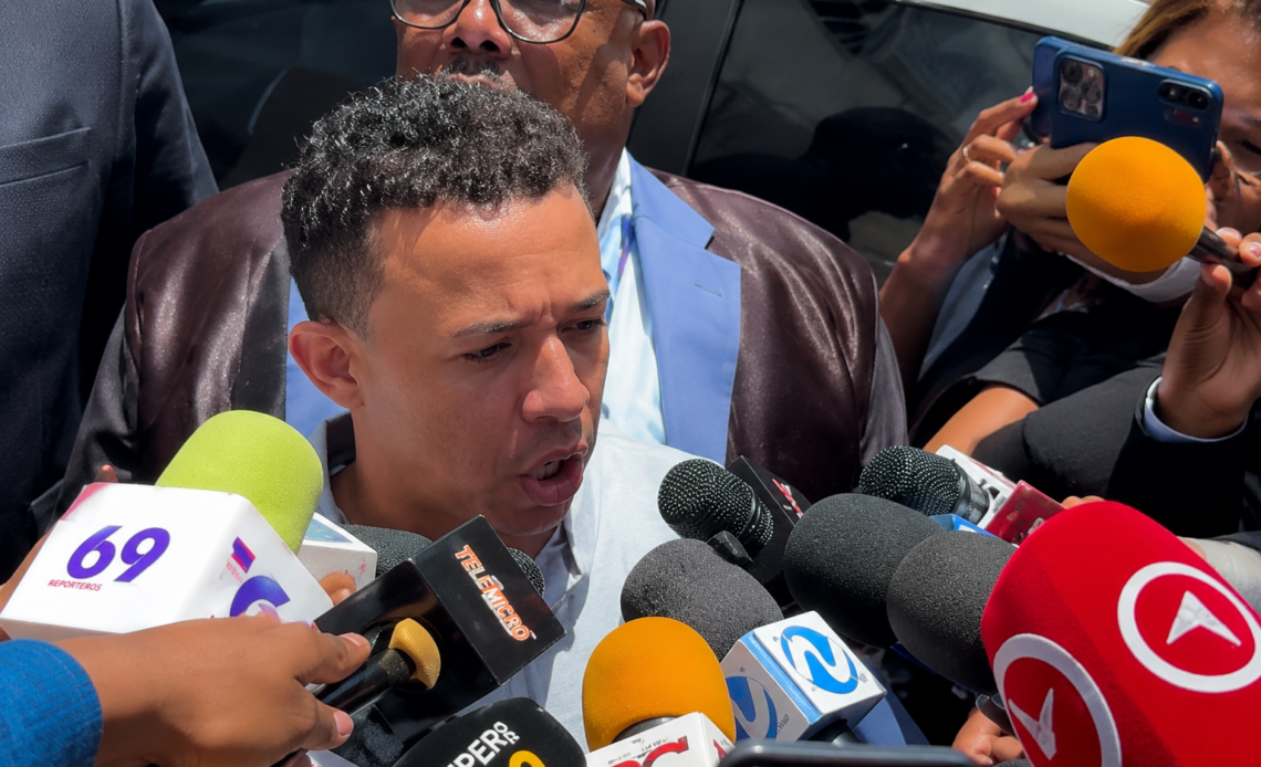 Padre de Darlin Mercado Satisfecho con Prisión Preventiva para Cabo Implicado en Muerte de su Hijo