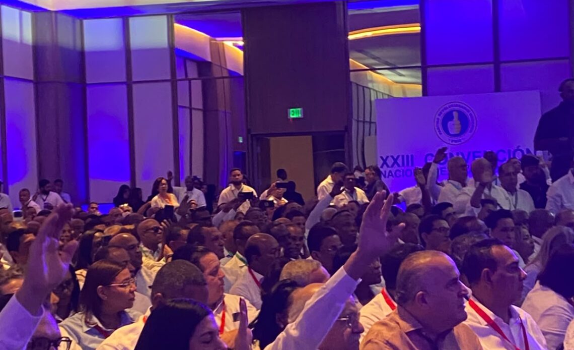 Líderes del PRM Reafirman Cohesión Partidaria Tras Modificaciones Estatutarias