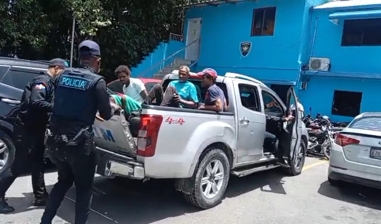 Policía Nacional Detiene a Tres Individuos por Robos en Puerto Plata y Recupera Artículos Sustraídos