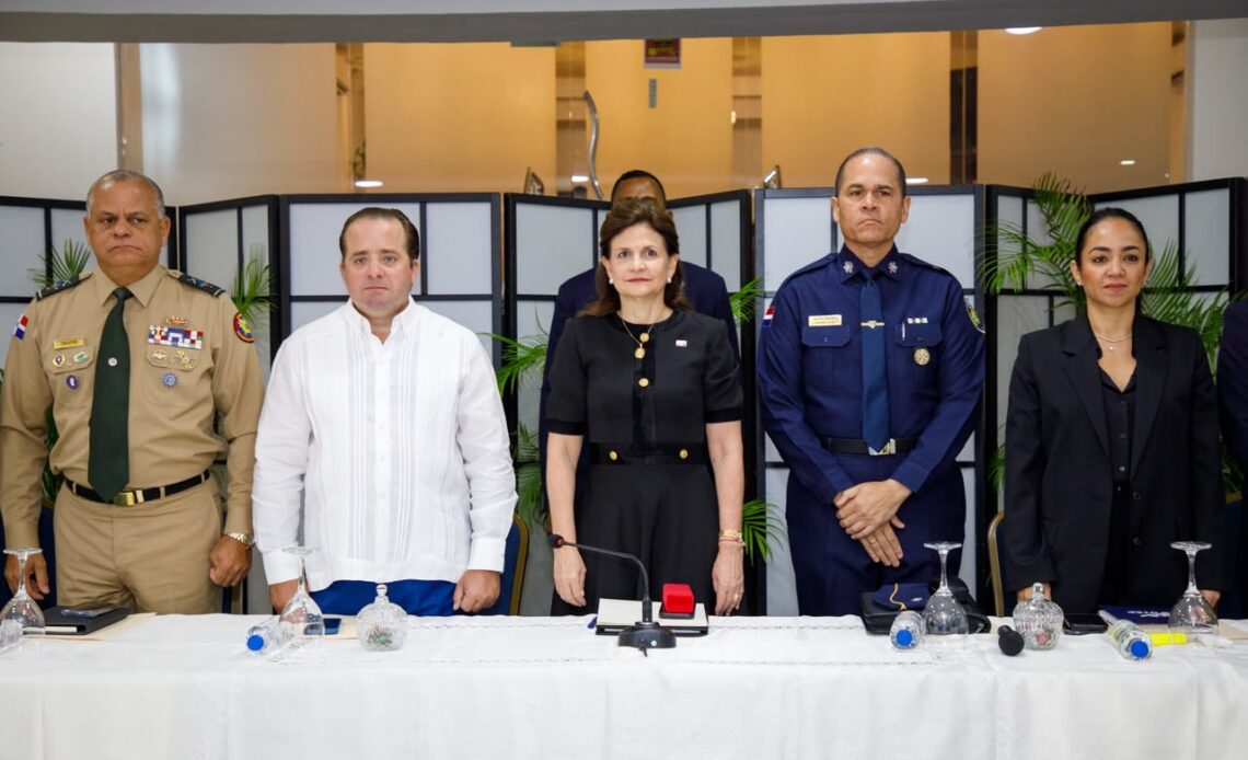Vicepresidenta Peña Lidera Evaluación y Planificación del Programa de Seguridad Ciudadana