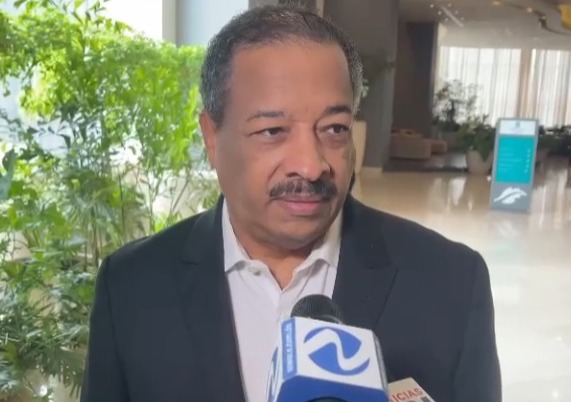 Roberto Rosario: Sentencia del TC Mantiene Restricciones a Comercios en Resolución de 2022