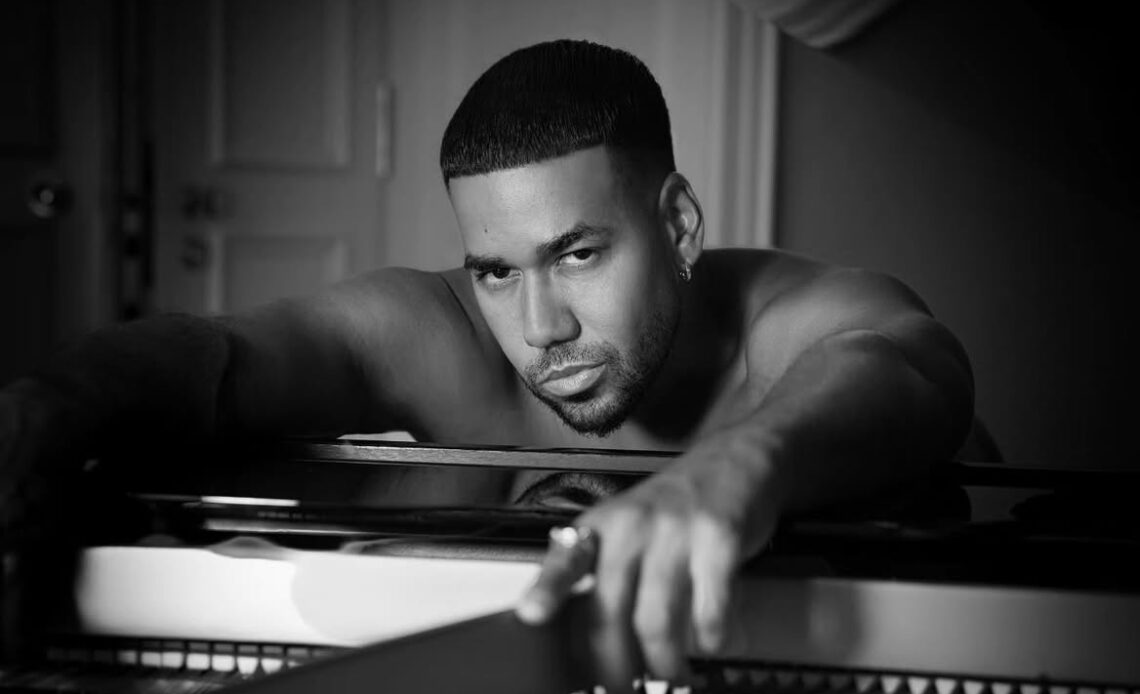 Romeo Santos Celebra su 45 Cumpleaños con un Divertido Homenaje a su Éxito Musical