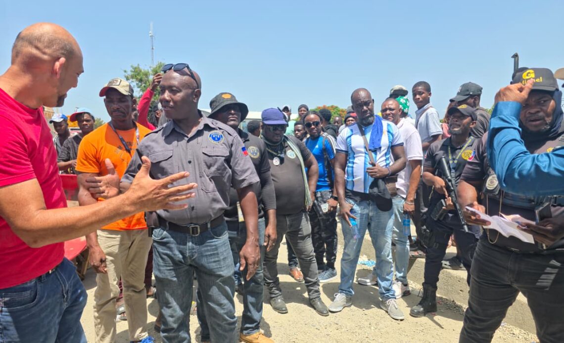 Transportistas Haitianos Bloquean Cruce Fronterizo por Nueva Tarifa de Peaje