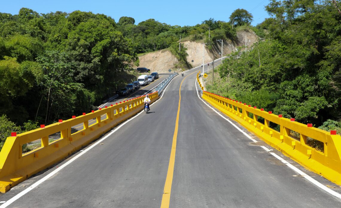 Presidente Abinader Inaugura Conexión Vial Estratégica entre Dajabón y Santiago Rodríguez con Inversión de RD? Millones