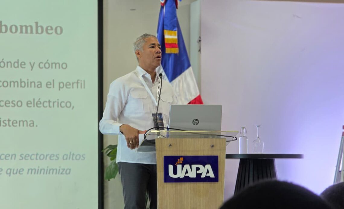Innovación Tecnológica Impulsa la Eficiencia en la Gestión de Redes Hídricas, Según Andrés Cueto