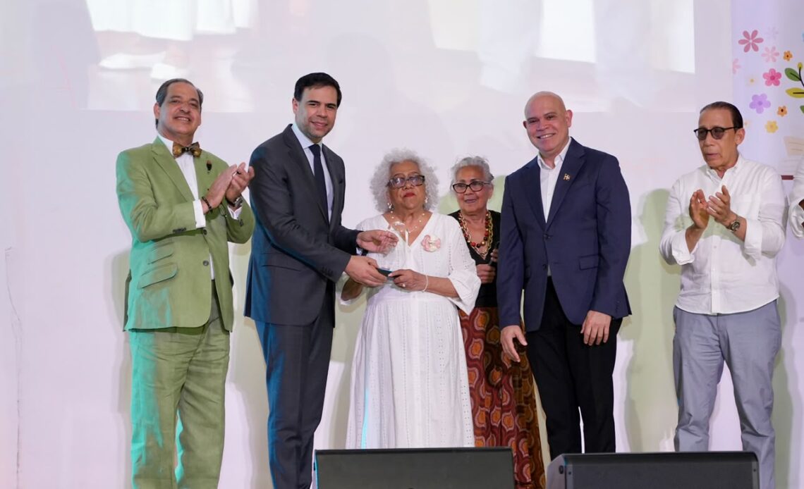 Festival del Libro Dominicano en Nueva York: Más de Cincuenta Editoriales y Cien Escritores Participaron en la Edición de 2026