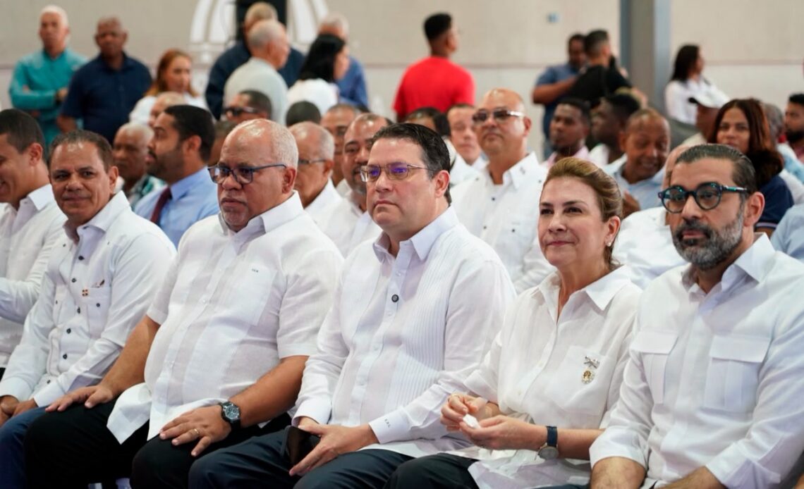 Gobierno Otorga RD? Millones a Pequeños Empresarios y Emprendedores en Capotillo