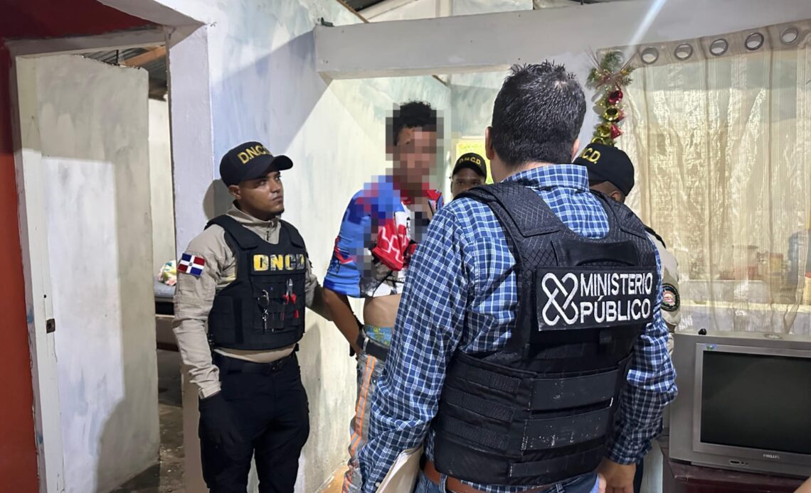 Desarticulan Redes de Microtráfico en La Vega: 15 Detenidos y Gran Cantidad de Sustancias Ilegales Incautadas