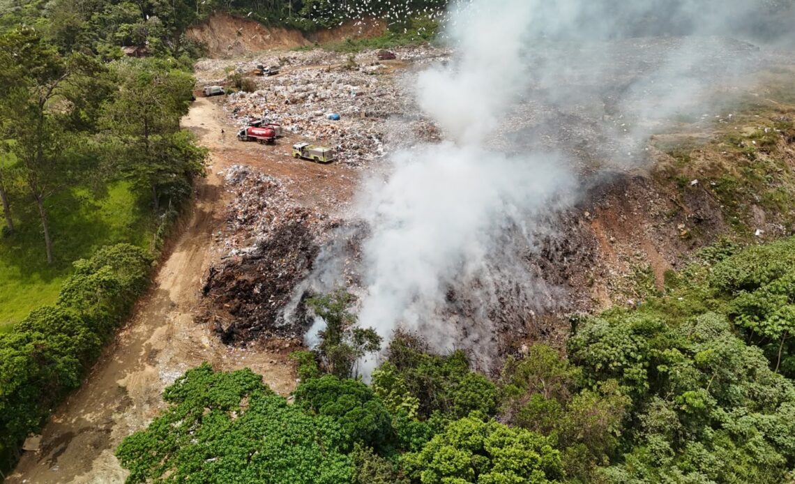 Vertedero de Jarabacoa Inicia Cierre Técnico con Incendio Prácticamente Controlado
