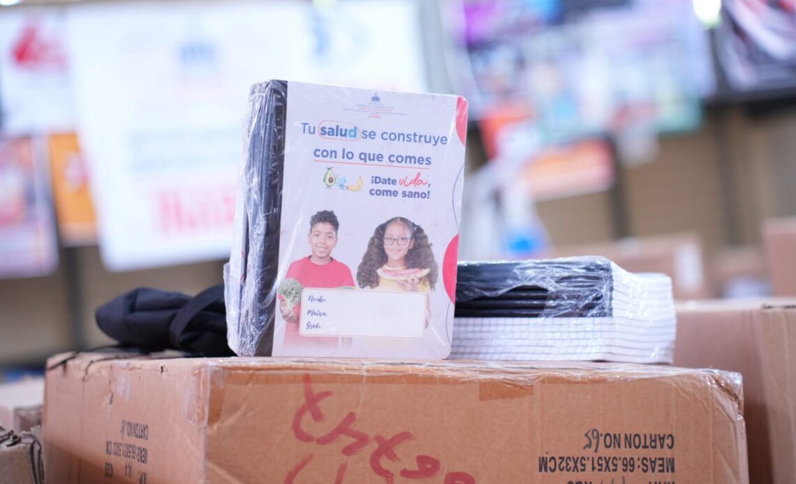 INABIE Progresa en la Distribución de Más de 267 Mil Kits Escolares en la Región Este