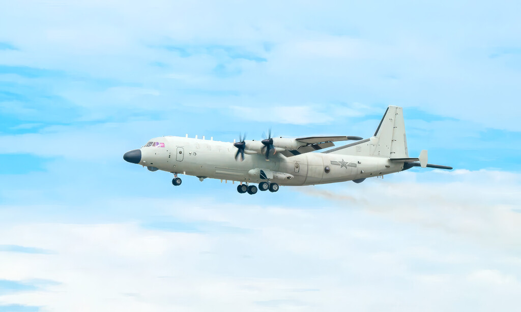 China Refuerza su Capacidad Antisubmarina con la Integración de un Nuevo Avión de Patrulla Mejorado