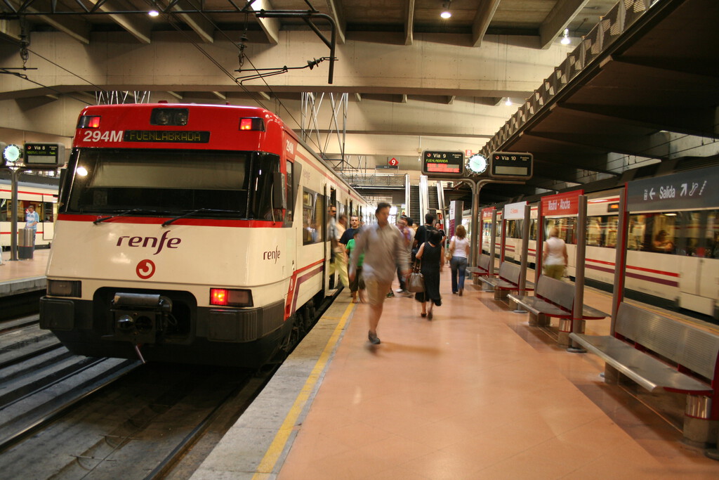 Denuncia contra Renfe por Fallas en la Climatización de Trenes de Cercanías en Madrid