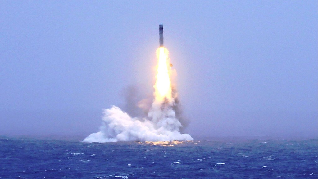 China Realiza Lanzamiento Inédito de Misil Balístico desde Submarino Nuclear Estratégico