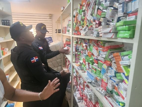 Autoridad Sanitaria Incauta Fármacos Ilícitos y Emite Advertencia sobre Medicamentos para Bajar de Peso