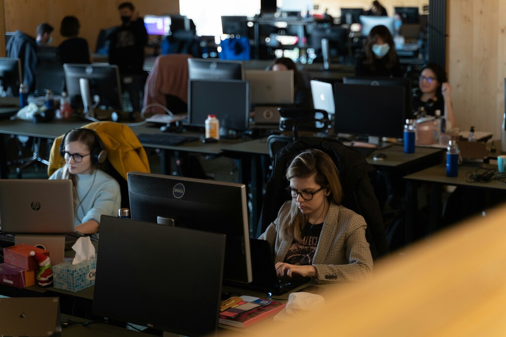 Productividad y Percepción Laboral: El Impacto de la IA en los Empleados Españoles