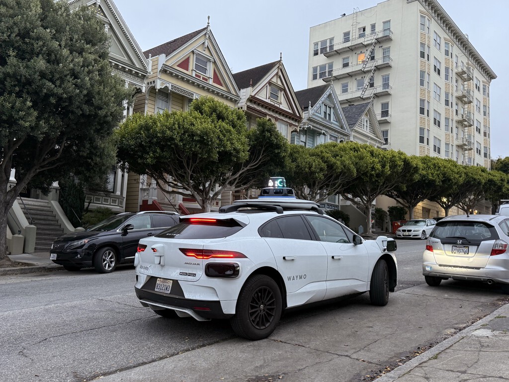 Waymo Expande su Presencia Legal en Europa con Registros en Madrid, París y Ámsterdam