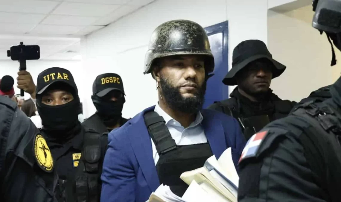 Confirman Prisión Preventiva para Fiscal Aurelio Valdez por Acusación de Soborno en Caso Senasa
