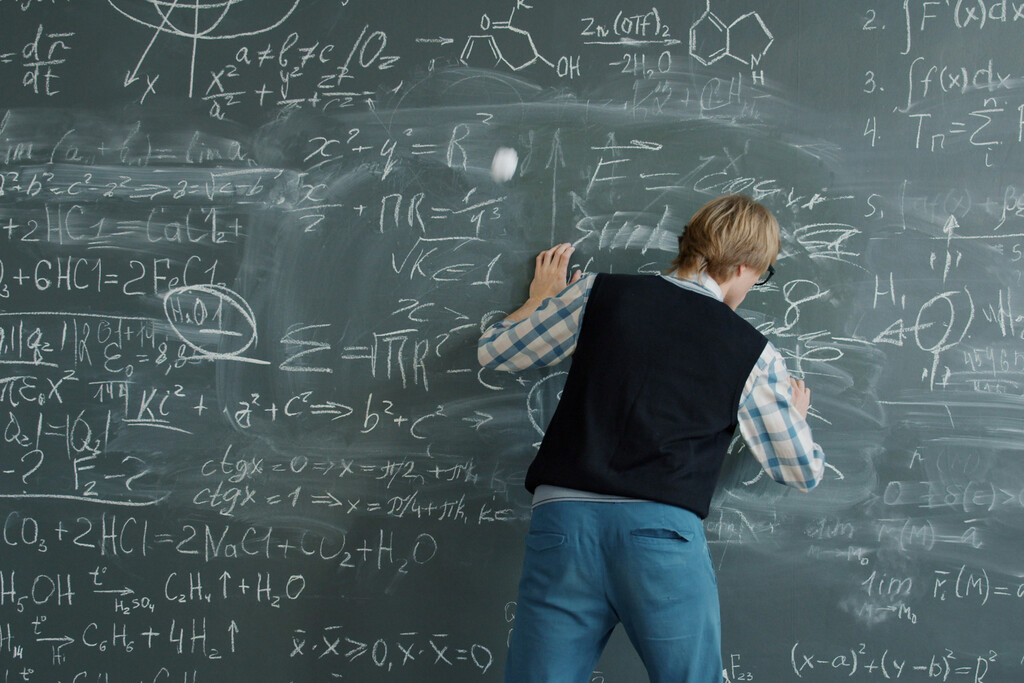 Inteligencia Artificial Refuta una Conjetura Matemática de Casi Noventa Años