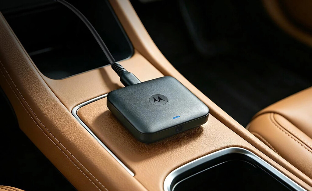Motorola Lanza el Adaptador Inalámbrico MA2 para Android Auto con Conectividad Simultánea