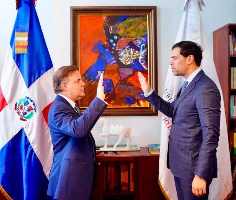 Roberto Ángel Salcedo Designa a Joan Ferrer como Nuevo Director General de Museos