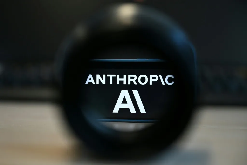 Tribunal Federal de EE. UU. Anula Sanciones de Trump Contra Anthropic