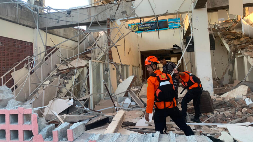 Terremoto de Magnitud 7.7 en Indonesia: Balance de Víctimas y Daños en Flores