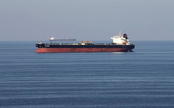 Estados Unidos Reporta Cero Exportaciones de Petróleo Iraní Tras Bloqueo en Ormuz y Despeje de Minas