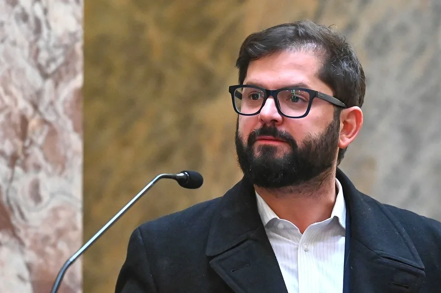 Gabriel Boric: "Maduro se apoderó ilegítimamente de los comicios electorales"
