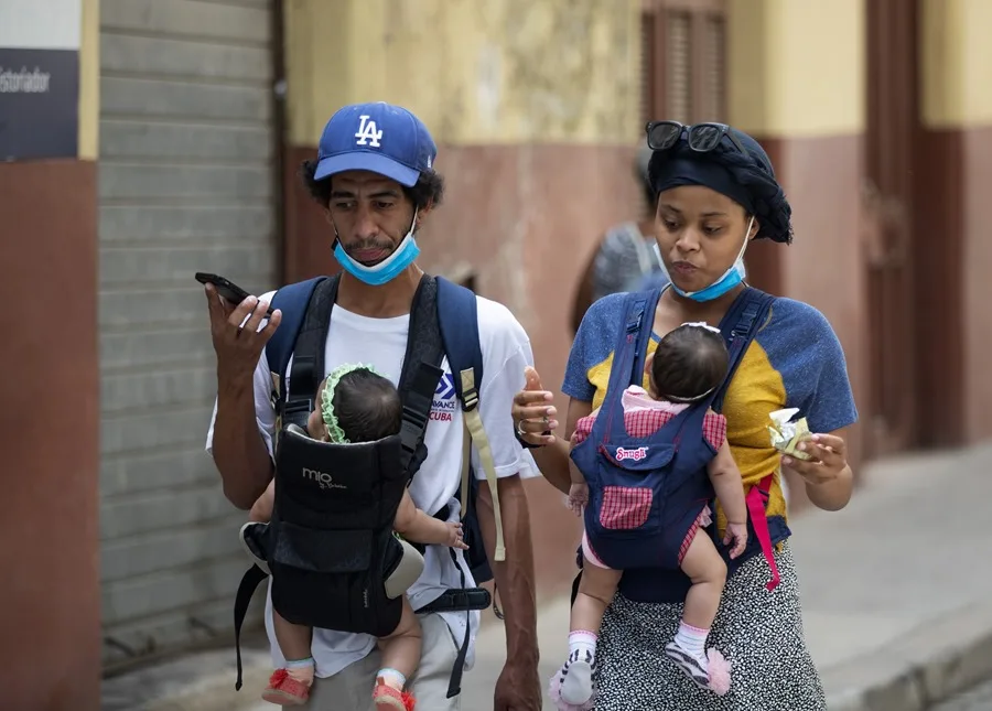 Cuba Enfrenta Agravamiento de Crisis Demográfica: Muertes Duplican Nacimientos en 2025