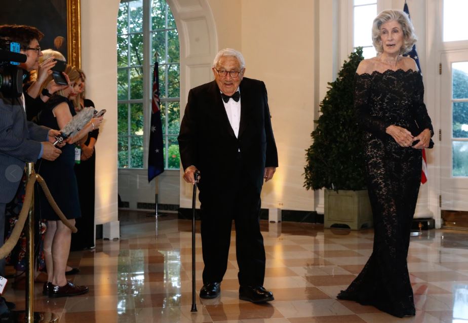 Fallece Nancy Kissinger: Reconocida Filántropa y Viuda de Henry Kissinger a los 92 Años
