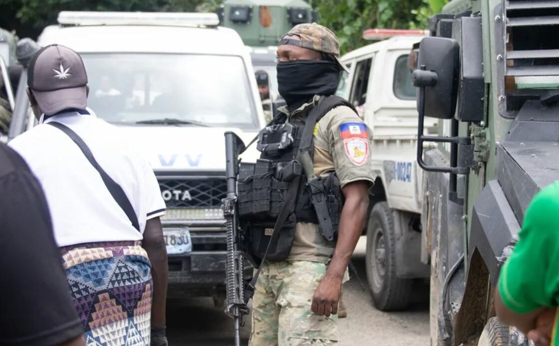 Ataque violento en Haití deja decenas de fallecidos y moviliza a las fuerzas del orden