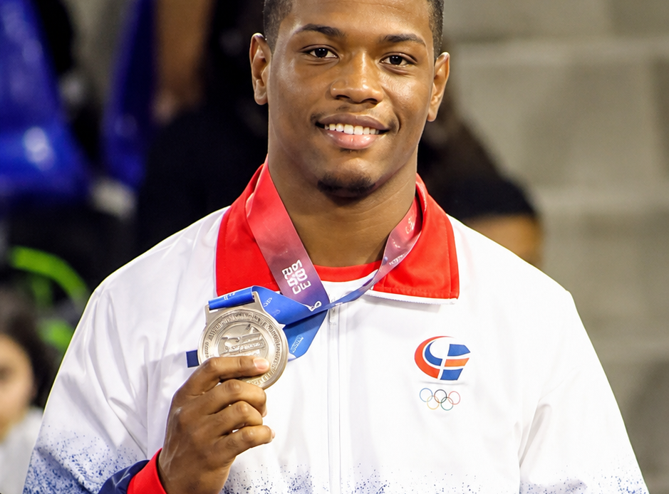 Johan Batista Gana Plata en Lucha Grecorromana, Aportando Otra Medalla a República Dominicana