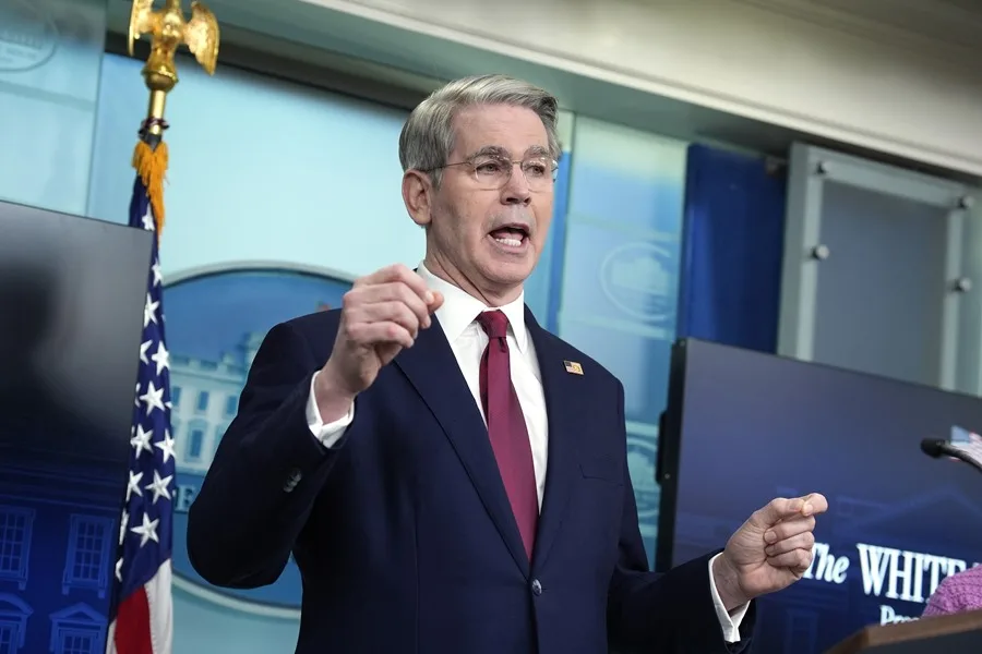 Estados Unidos Lanza Operación ''Paria Económico'' para Bloquear Fuentes de Ingresos de Irán