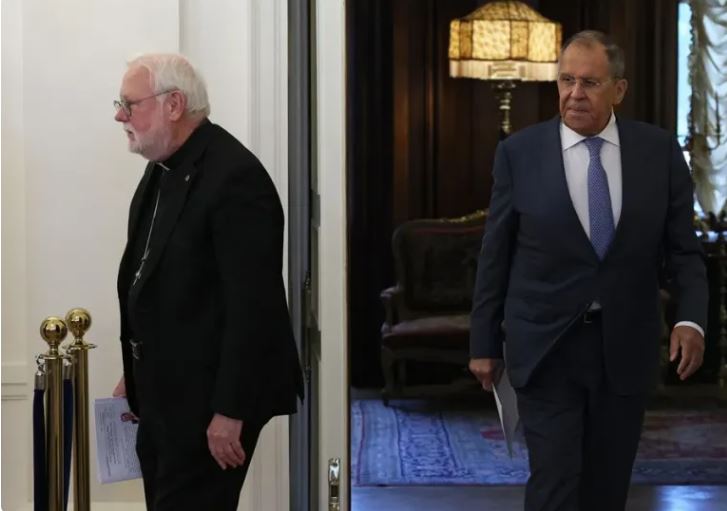 Emisario del Vaticano Urge el Fin del Conflicto al Ministro de Asuntos Exteriores Ruso