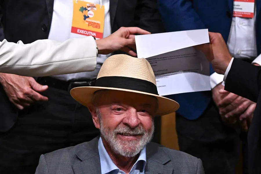 Lula Advierte Contra la Injerencia Externa en las Elecciones Brasileñas