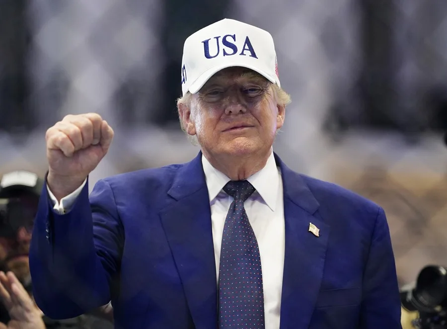 Donald Trump Respalda Encuestas que lo Sitúan con Popularidad Superior a la de Lincoln y Washington