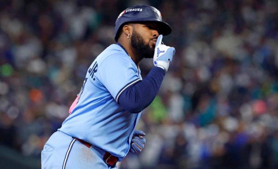 Vladimir Guerrero Jr. acelera su retorno tras conmoción cerebral en una campaña con altibajos y lesiones