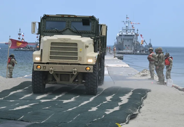 Corea del Norte Califica de ''Amenaza'' Ejercicios Militares Conjuntos de EE. UU., Japón y Corea del Sur