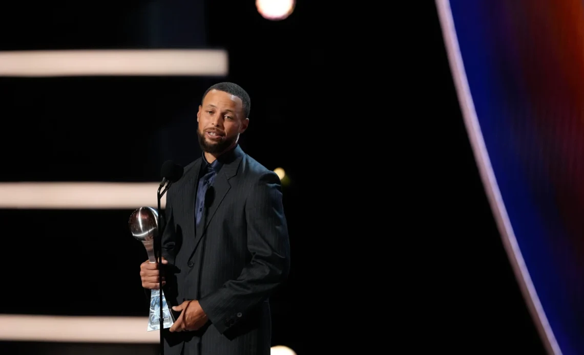 Futuro Contractual de Stephen Curry: Un Momento Crucial para los Warriors