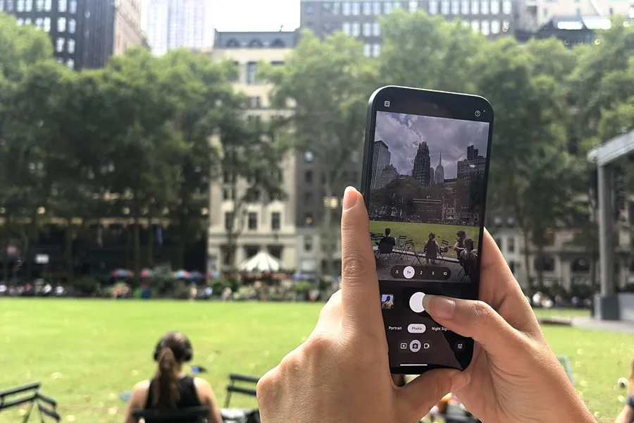 Google Pixel 11: Una Nueva Visión con IA para Reducir el Uso de Pantalla
