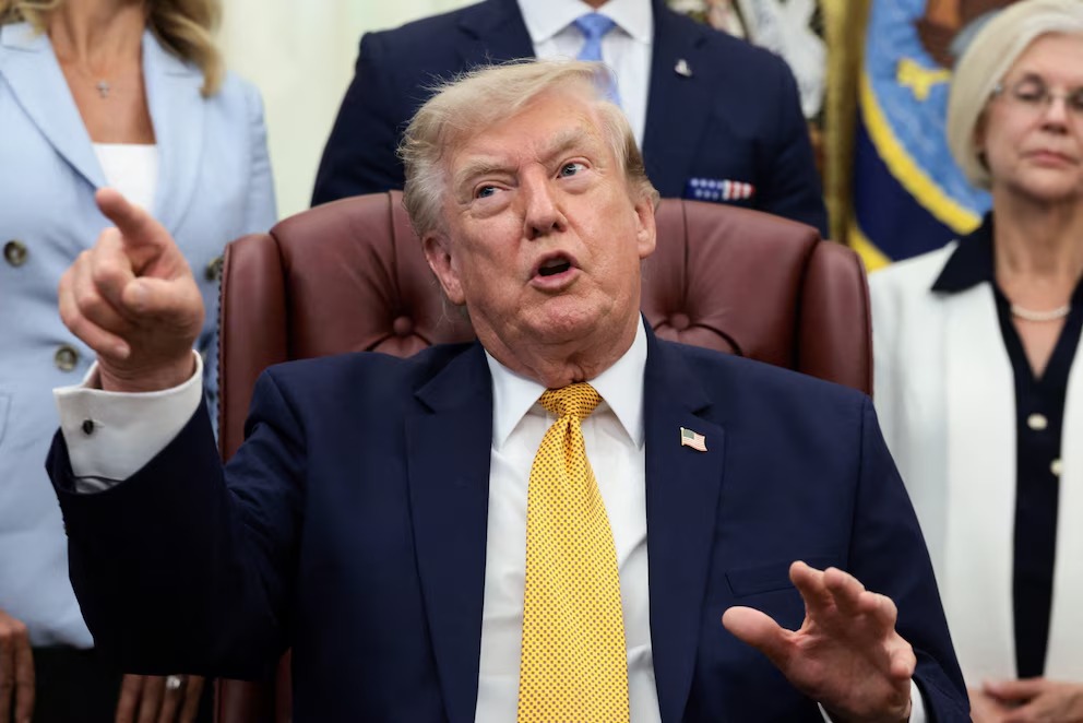 Trump optimista sobre acuerdo para la reapertura del Estrecho de Ormuz tras diálogos con Irán