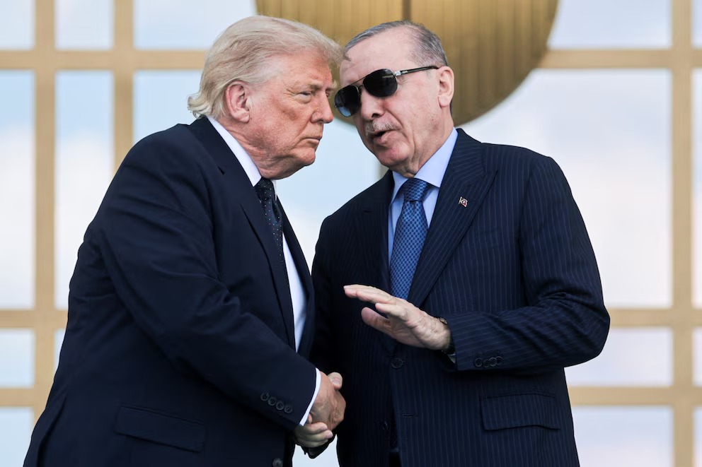 Presidente turco insta a Trump a mantener la diplomacia con Irán y ofrece respaldo