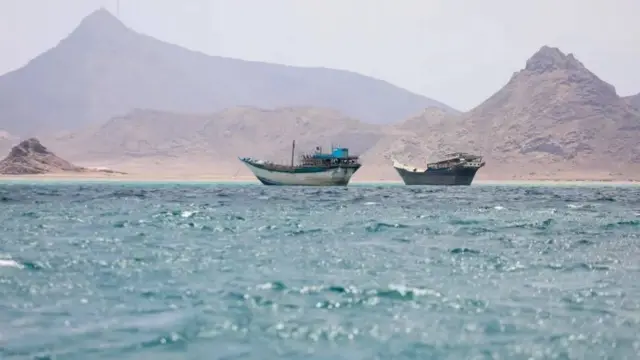 Rebeldes Hutíes Interceptan Ocho Petroleros Saudíes en el Estrecho de Bab el Mandeb