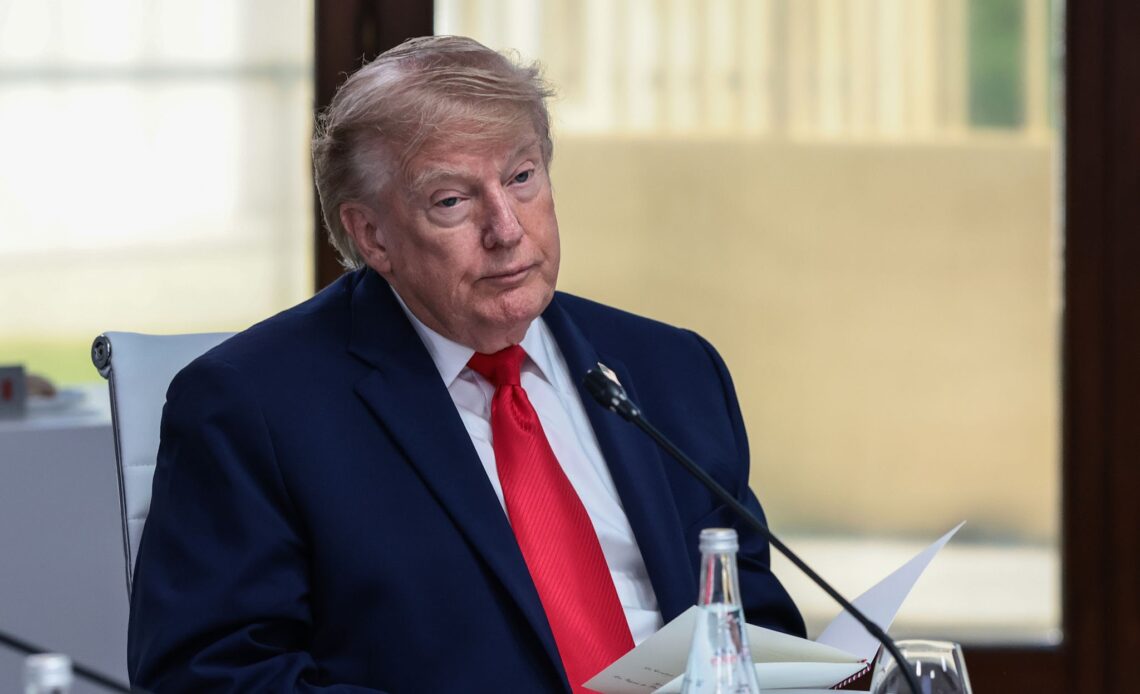 Trump Demanda Compensación a Irán por Miles de Víctimas, Respondiendo a Reclamos de Teherán