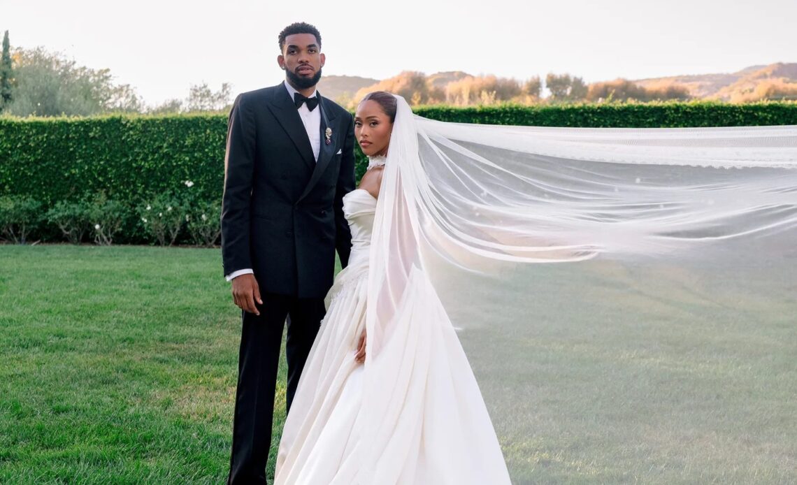 Vogue Weddings Publica Nuevas Fotografías de la Boda de Jordyn Woods y Karl-Anthony Towns