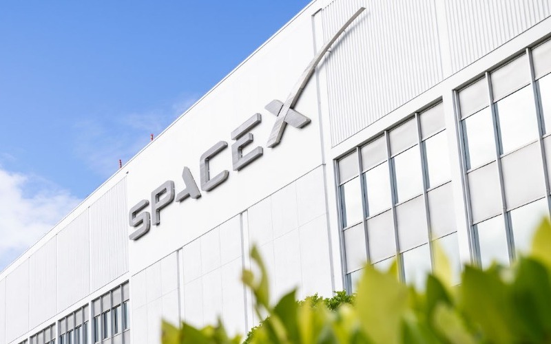 Las acciones de SpaceX disminuyen más del 10% por inquietudes sobre la inversión en IA
