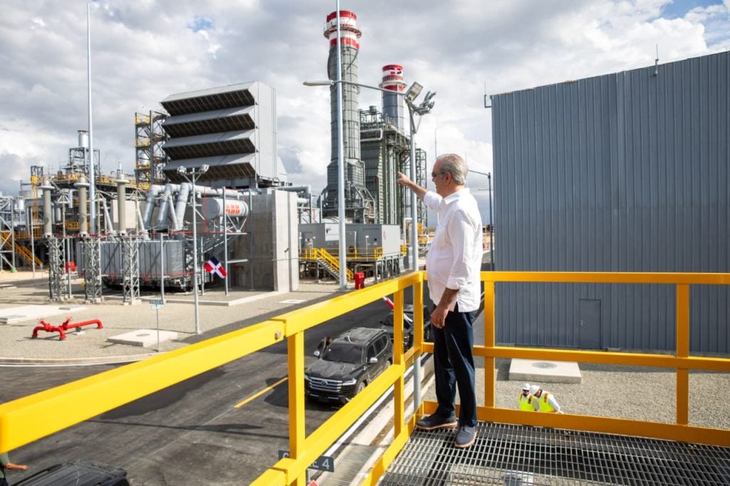 Abinader Afirma que su Gobierno ha Elevado Significativamente la Capacidad de Generación Eléctrica